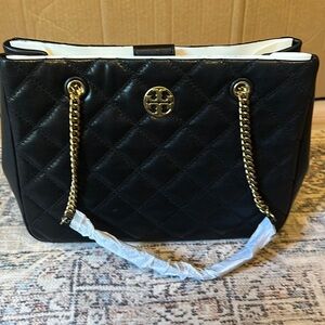 Tory Burch Willa Quilted bag NWT